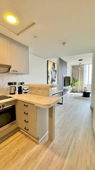 Amazing Modern Spacious Studio At Sky Gardens Difc Apartment Dubai